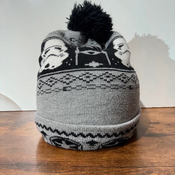 Star Wars Themed Knit Beanie With Pom Pom One Size Fits Most - Picture 1 of 7